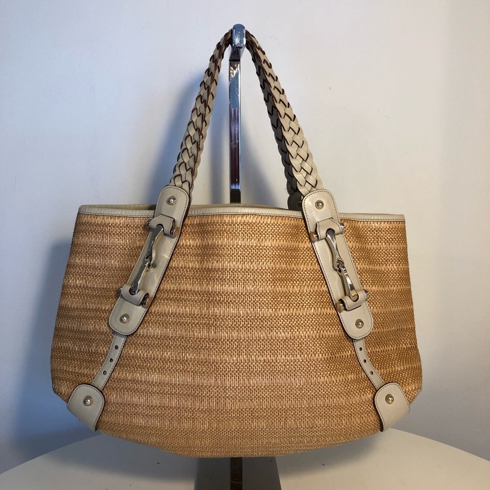 100% AUTHENTIC GUCCI Raffia and leather tote.